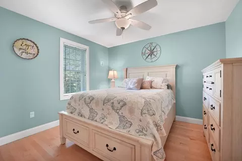 139 Onset Ave, Buzzards Bay, MA 02532 photo 18