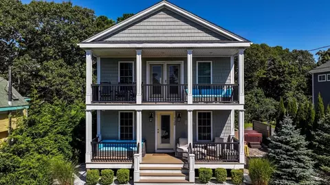 139 Onset Ave, Buzzards Bay, MA 02532 photo 2