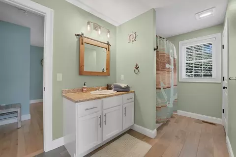 139 Onset Ave, Buzzards Bay, MA 02532 photo 20