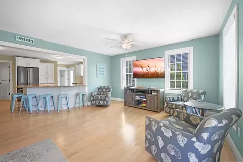 139 Onset Ave, Buzzards Bay, MA 02532 photo 9