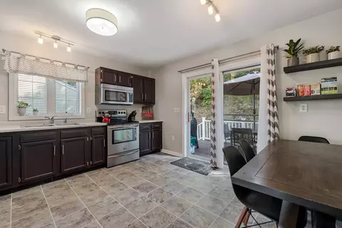 74 Wigwam Hill Dr, Worcester, MA 01605 photo 5