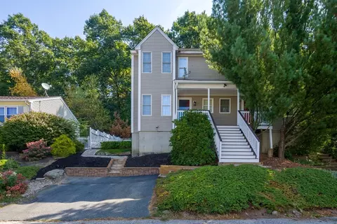 74 Wigwam Hill Dr, Worcester, MA 01605
