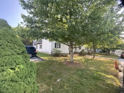 Exterior - 48 Gibbs St #2-1C, Worcester, MA 01607 photo 3 of 4