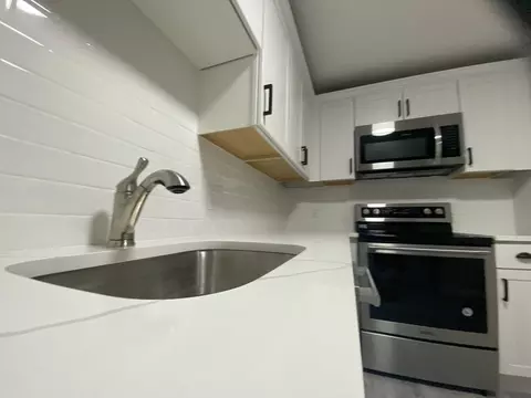 Kitchen - 48 Gibbs St #2-1C, Worcester, MA 01607 photo 4 of 9