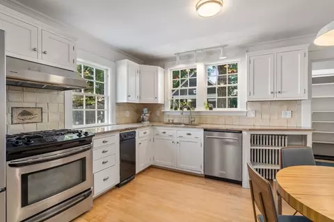 114 Garden St, Needham, MA 02492 photo 11