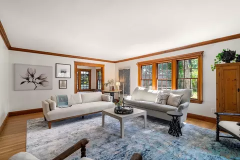 114 Garden St, Needham, MA 02492 photo 2