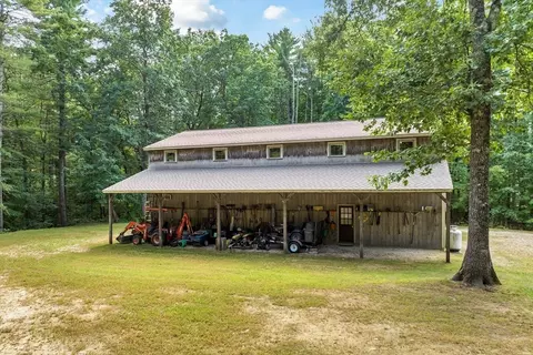 Exterior - 131 Castle Hill Rd, Windham, NH 03087 photo 4 of 7