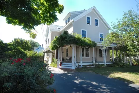 31 Boston Ave #1, Medford, MA 02155
