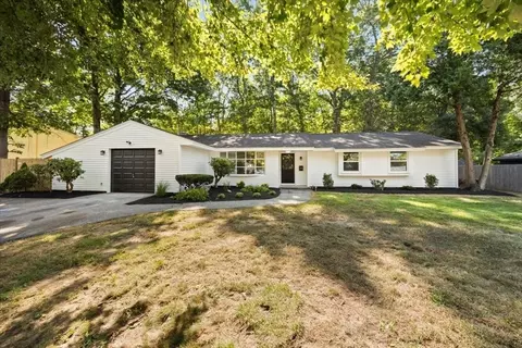 28 Darby Rd, Brockton, MA 02301