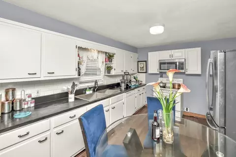 17 Derby St, Worcester, MA 01604 photo 6