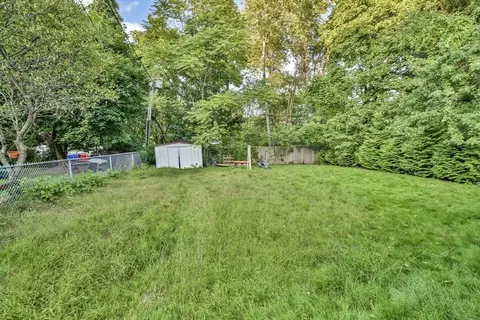17 Derby St, Worcester, MA 01604 photo 18