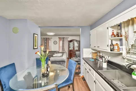 17 Derby St, Worcester, MA 01604 photo 8