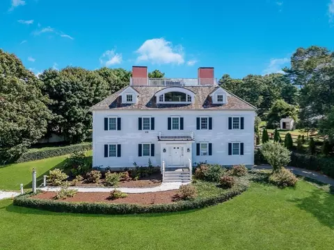 5 Snow Cir, Bourne, MA 02532