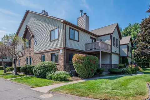 74 Dogwood Ln #74, Agawam, MA 01001