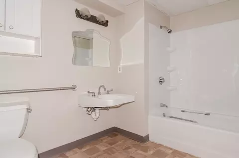 7 Oak St, Worcester, MA 01609 photo 25