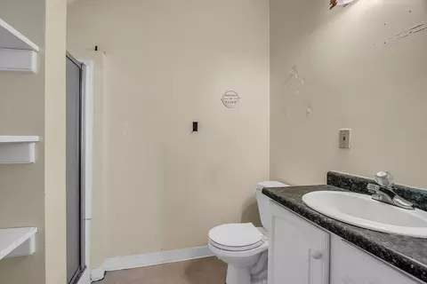 7 Oak St, Worcester, MA 01609 photo 34