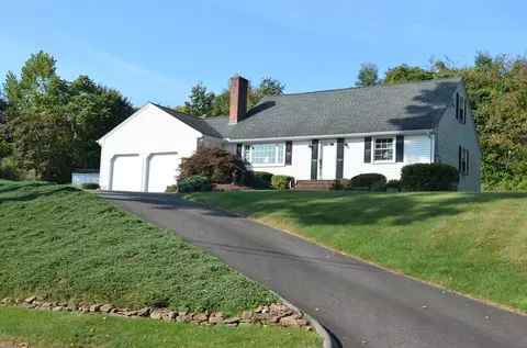 11 Brookside Cir, Wilbraham, MA 01095