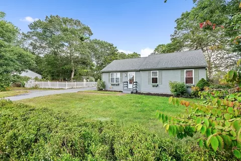11 Repose Ln, Wareham, MA 02538 photo 2