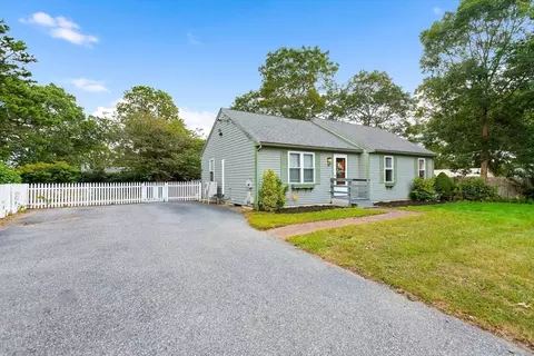 11 Repose Ln, Wareham, MA 02538 photo 3