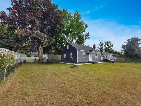 Exterior - 21 Lang St, Springfield, MA 01104 photo 6 of 6
