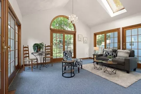 Living - 44 Longview Rd, Reading, MA 01867 photo 4 of 5