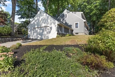 Exterior - 44 Longview Rd, Reading, MA 01867 photo 5 of 10