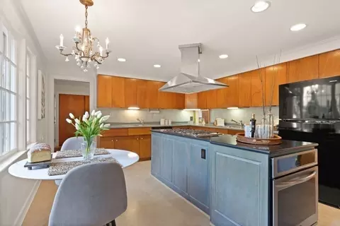 Kitchen - 44 Longview Rd, Reading, MA 01867 photo 1 of 6