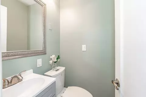 20 Bircham, Springfield, MA 01104 photo 30