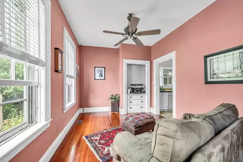33 Madison Ave, Springfield, MA 01105 photo 8