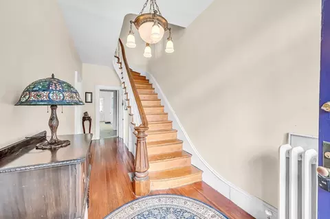 33 Madison Ave, Springfield, MA 01105 photo 2