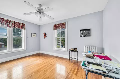 33 Madison Ave, Springfield, MA 01105 photo 15