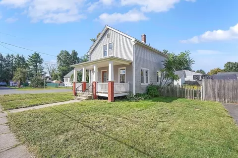 42 Fabyan St, West Springfield, MA 01089