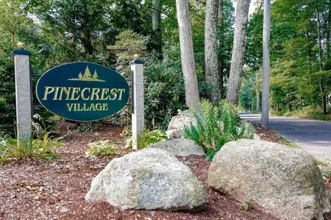 4 Pinecrest Vlg #4, Hopkinton, MA 01748