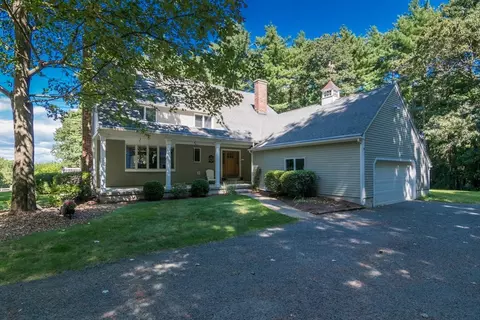 124 Barton Ave, Belchertown, MA 01007