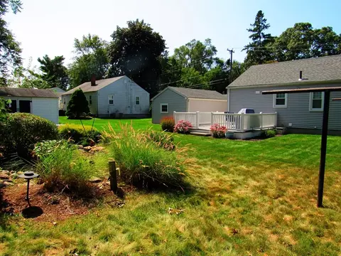 37 Denwall Dr, Springfield, MA 01119 photo 25