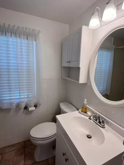 37 Denwall Dr, Springfield, MA 01119 photo 7