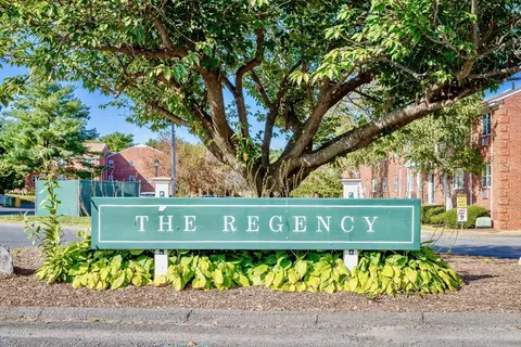 78 Regency Dr #78, Agawam, MA 01001