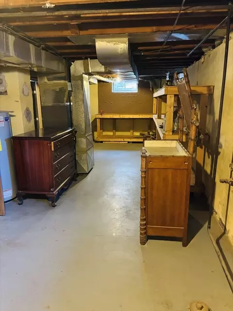75 Powell Ave, Springfield, MA 01118 photo 25