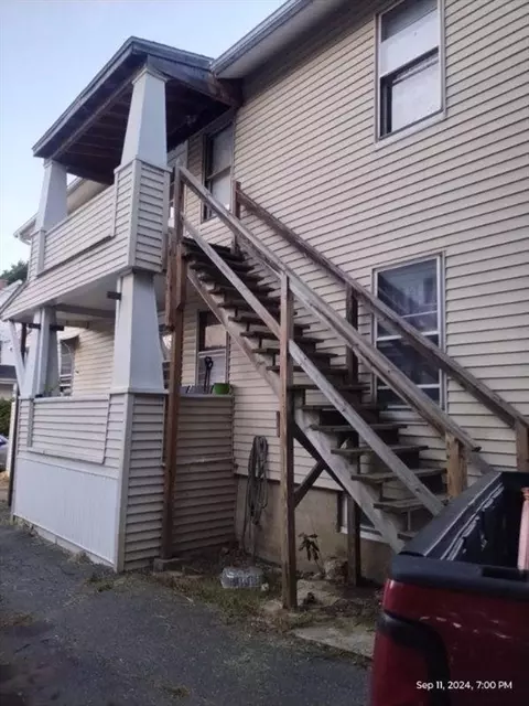 20-22 Walnut St, Ware, MA 01082 photo 4