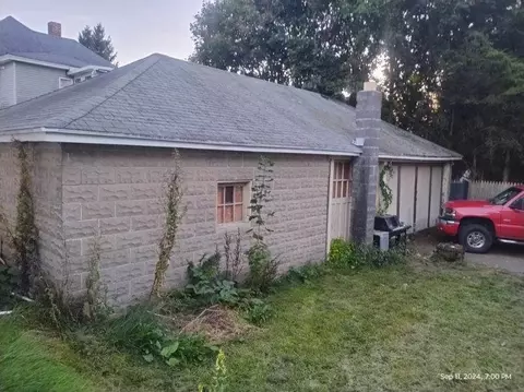 20-22 Walnut St, Ware, MA 01082 photo 9