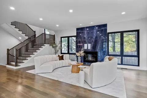 14 Winslow Rd, Needham, MA 02492 photo 2