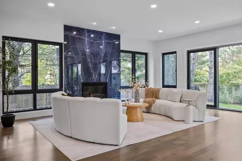 14 Winslow Rd, Needham, MA 02492 photo 3