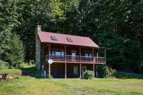 191 Carrington Rd, Montgomery, MA 01050