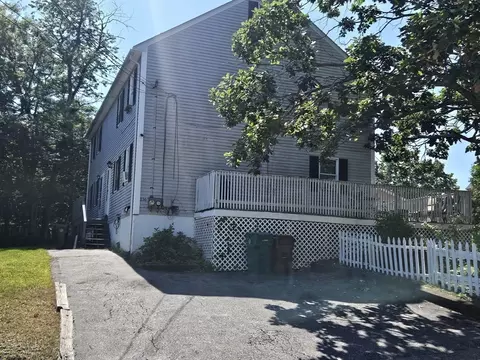 118 A St #118, Lowell, MA 01851