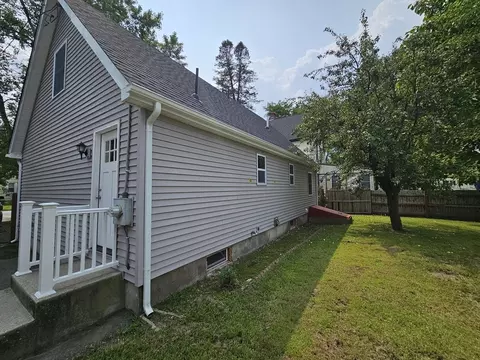 Exterior - 68 Fargo St, Springfield, MA 01119 photo 3 of 3