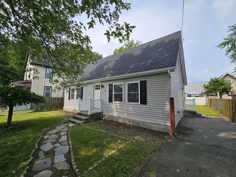 Exterior - 68 Fargo St, Springfield, MA 01119 photo 2 of 3