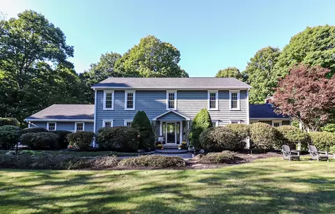 2 Webster Ln, Wilbraham, MA 01095