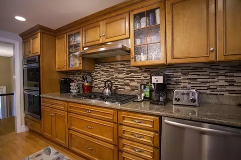 465 Franklin St, Reading, MA 01867 photo 4