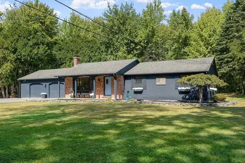 707 Sterling Rd, Lancaster, MA 01523 photo 3