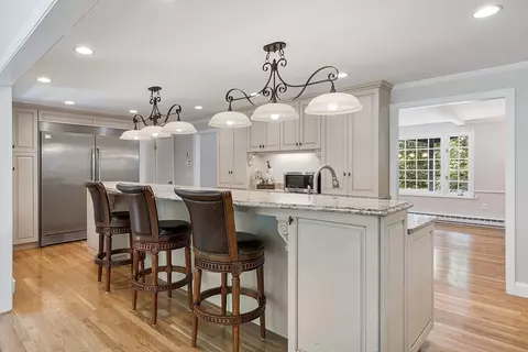 707 Sterling Rd, Lancaster, MA 01523 photo 12